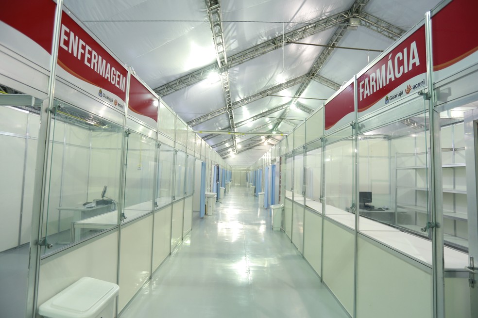 Hospital de campanha na Base A&eacute;rea de Santos, SP, em Guaruj&aacute; &mdash; Foto: Divulga&ccedil;&atilde;o/Prefeitura de Guaruj&aacute;