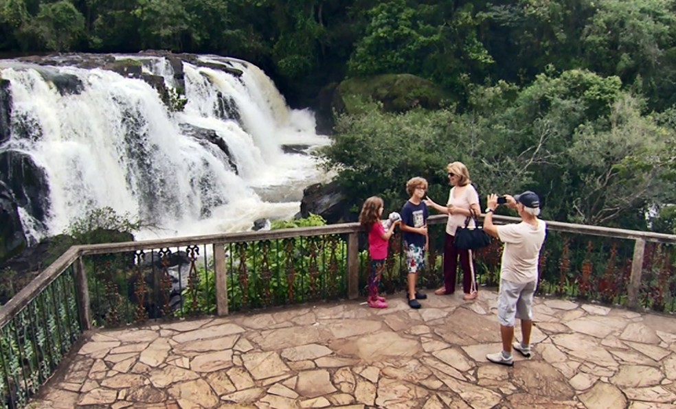 Comerciantes acreditam que Poços de Caldas possa atrair ainda mais turistas — Foto: Reprodução EPTV