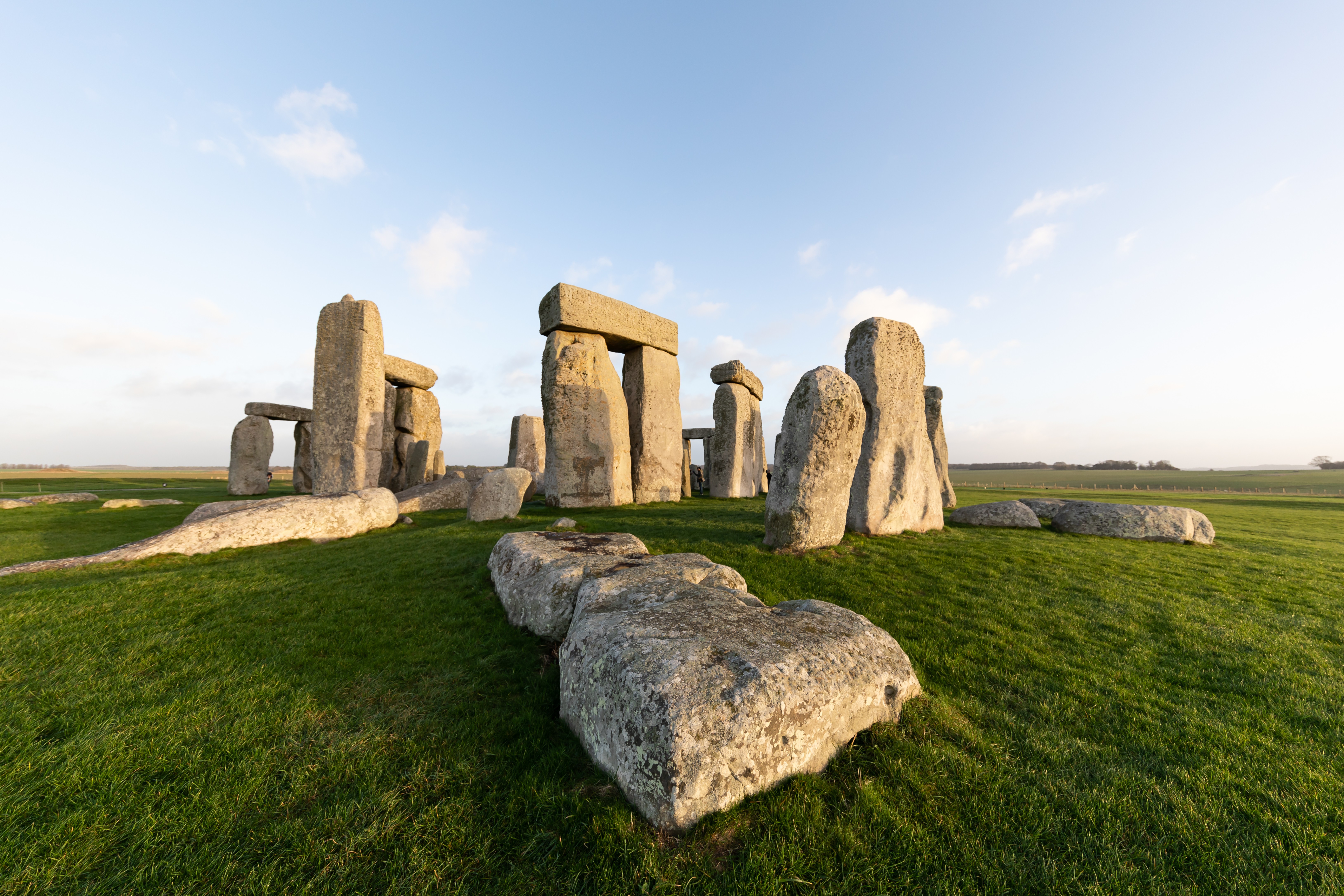  Cientistas encontraram uma misteriosa estrutura de eixos profundos perto de Stonehenge (Foto: Getty Image )