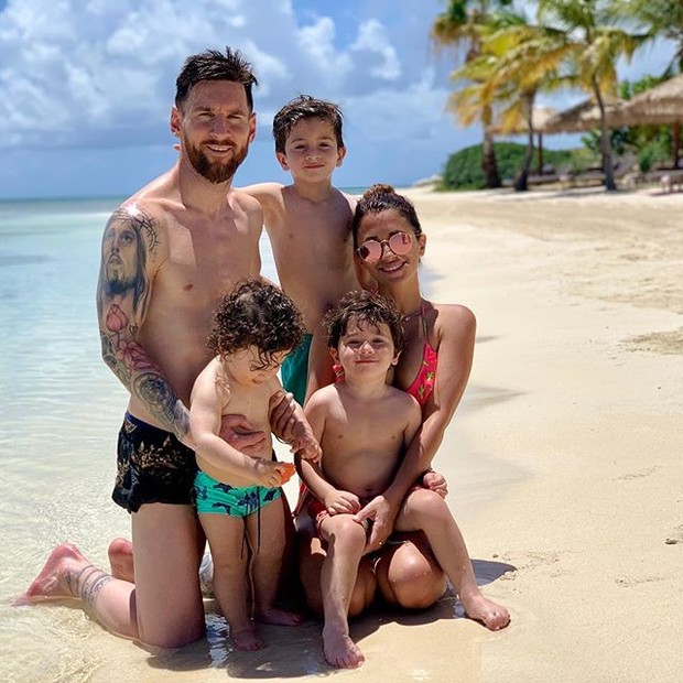 Lionel Messi com sua família (Foto: Reprodução/Instagram)