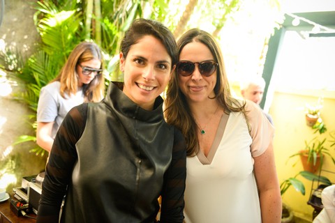 Carla Moreira e Taciana Veloso    