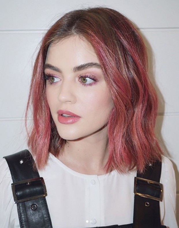 Lucy Hale de cabelo pink (Foto: Reprodução / Instagram)