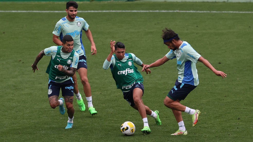 Palmeiras se reapresenta e inicia preparação para o jogo diante do Santos