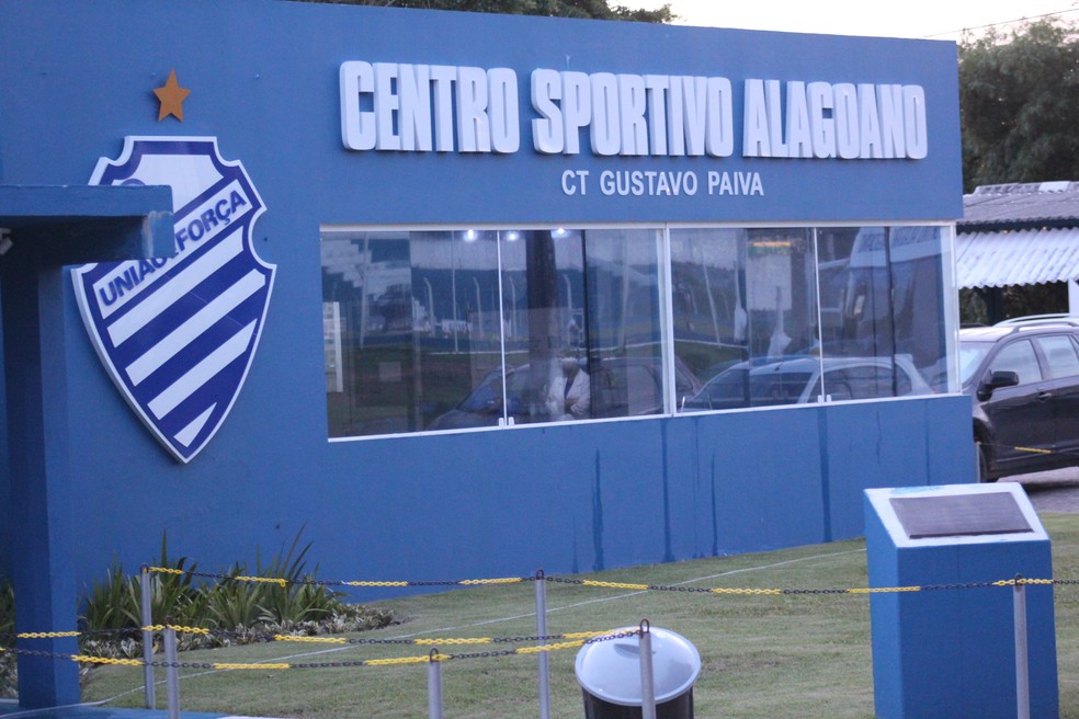 CT Gustavo Paiva não aloja mais categorias de base do CSA — Foto: Denison Roma / GloboEsporte.com