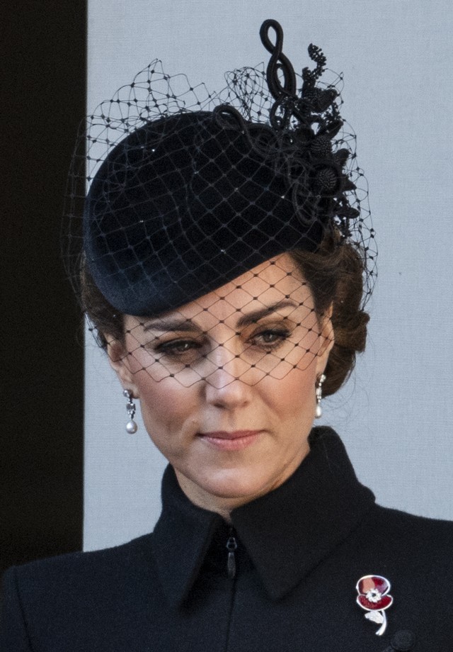 LONDON, ENGLAND - NOVEMBER 10: Catherine, Duchess of Cambridge attends the annual Remembrance Sunday memorial at The Cenotaph on November 10, 2019 in London, England. (Photo by Mark Cuthbert/UK Press via Getty Images) (Foto: UK Press via Getty Images)