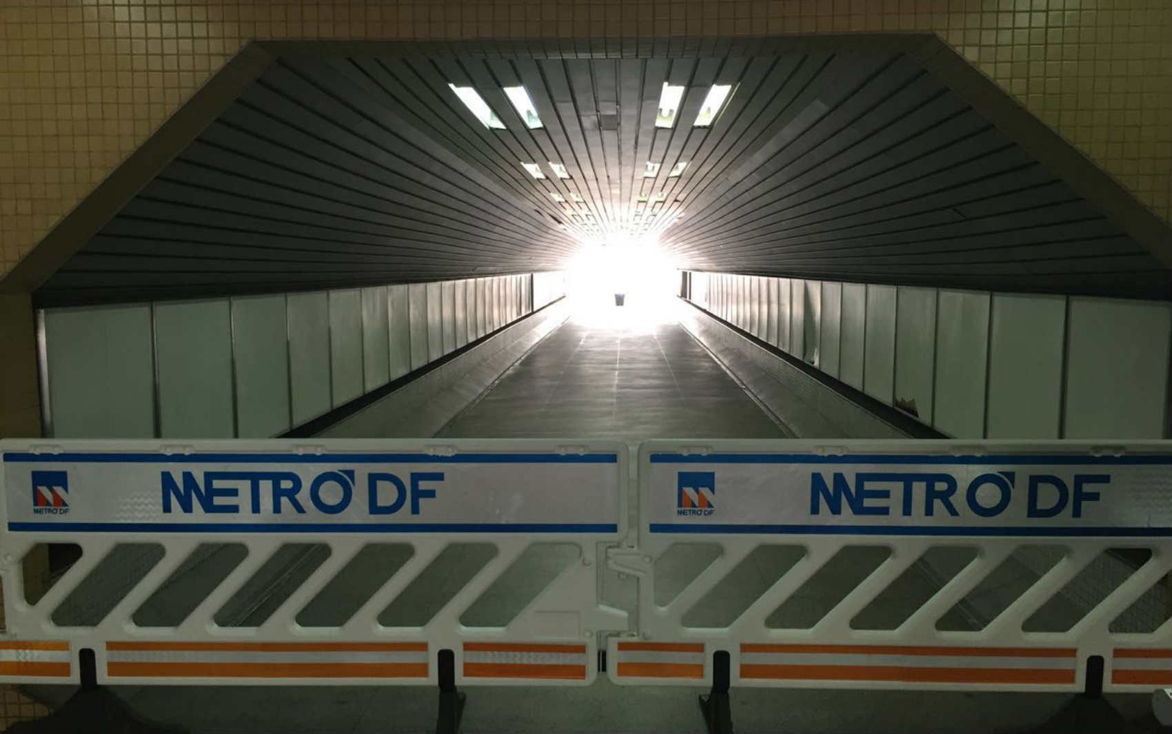 Engenheiro do Metrô-DF morre após sofrer queda em estação durante expediente, no DF