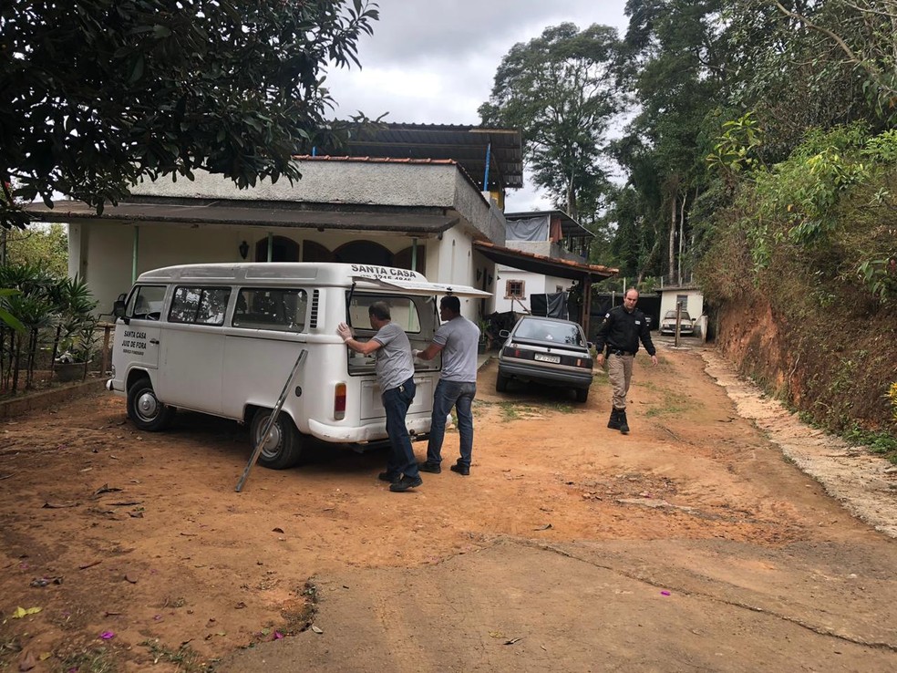 Crime ocorreu na manhÃ£ desta quarta-feira (7) em Juiz de Fora â€” Foto: BÃ¡rbara GuimarÃ£es/G1