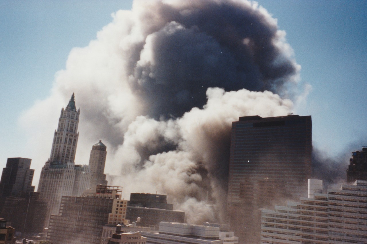 Adolescente encontra fotos raras dos ataques de 11 de setembro em álbum de família (Foto: Reprodução)