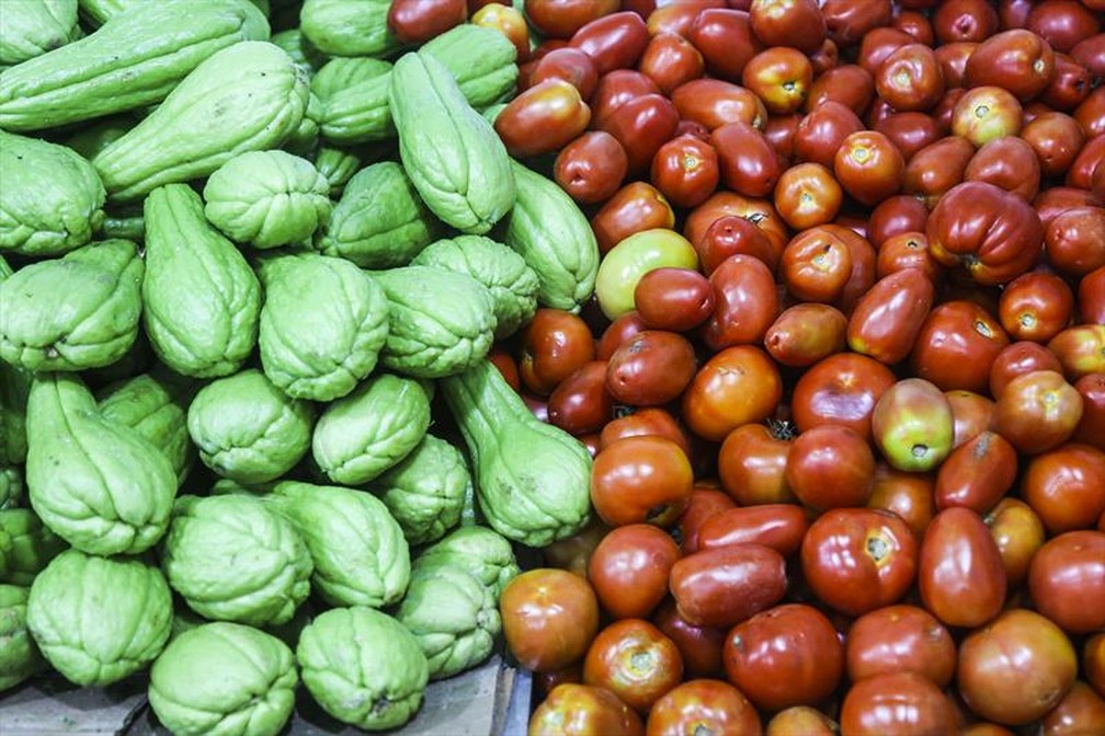 Praca Osorio No Centro De Curitiba Recebe Feira De Hortifrutigranjeiros Frescos Parana G1