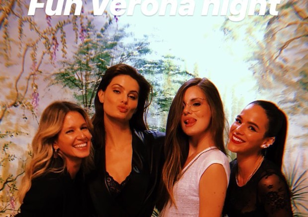 Helena Bordon, Isabeli Fontana, Camila Queiroz e Bruna Marquezine (Foto: Reprodução/Instagram)