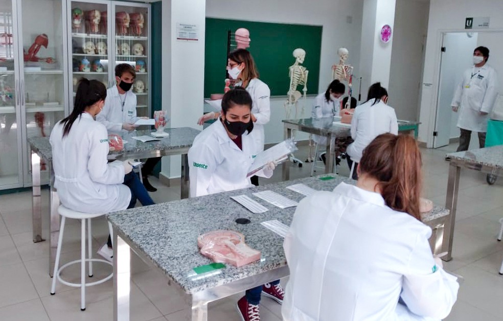 Medicina Guarujá realiza processo seletivo em 6 de dezembro — Foto: Gabriel Marques