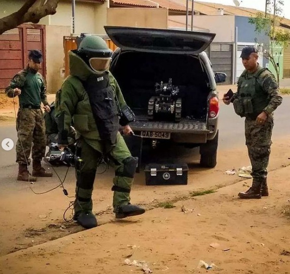 Conforme explica o BOPE, o artefato era utilizado pra treinamento no exército e foi encaminhado para um local seguro. — Foto: BOPE/Divulgação