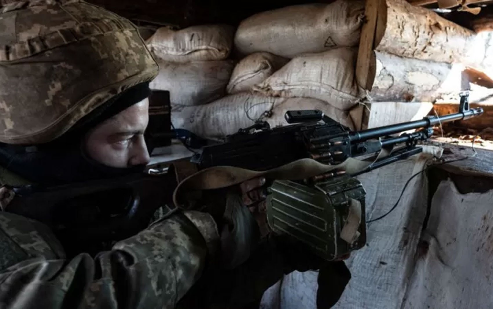 Ucrânia quer reunião com Rússia em até 48 horas para discutir escalada de tensão