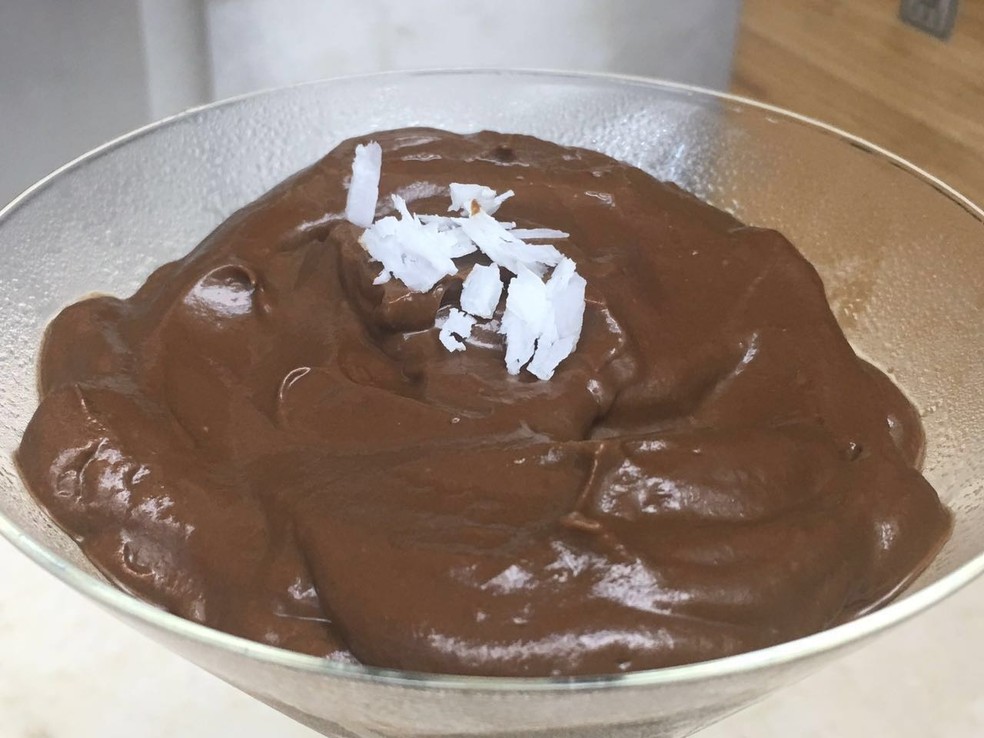 Mousse De Abacate Com Cacau Receitas Gshow Gshow