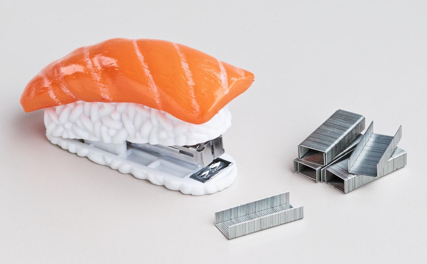 Grampeador de sushi, mais uma ideia com gostinho da culinária oriental (Foto: Reprodução)