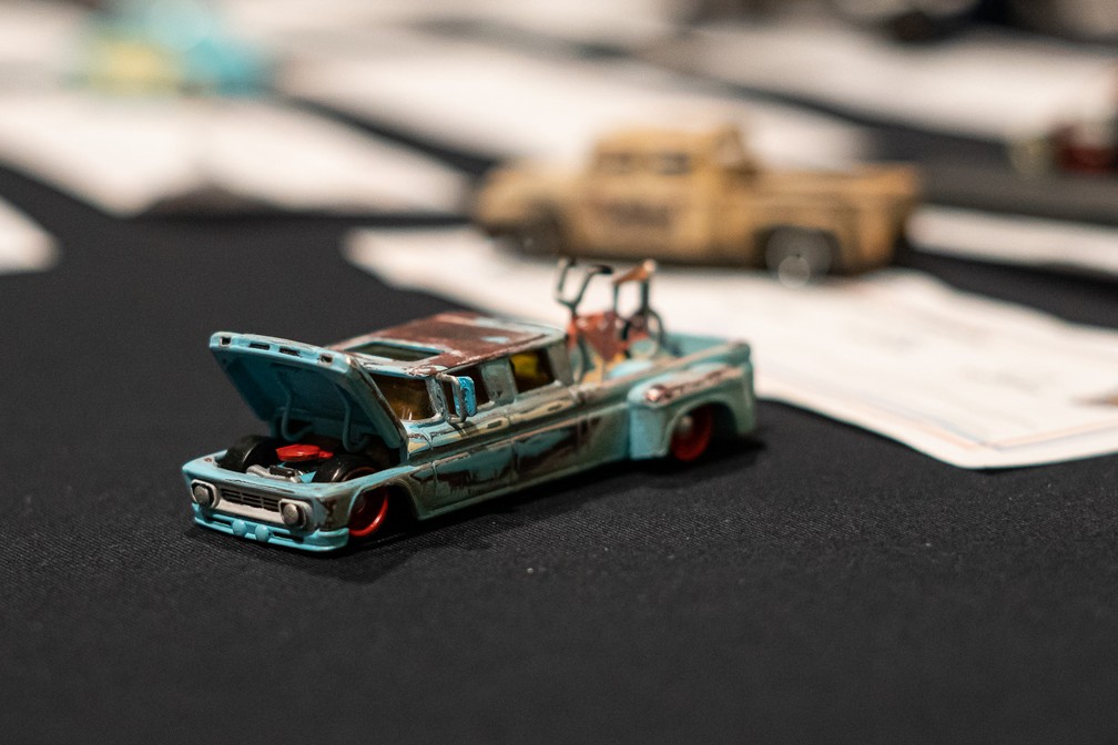 Miniatura customizada exibida no Salão Diecast — Foto: Eduardo Palácio/G1