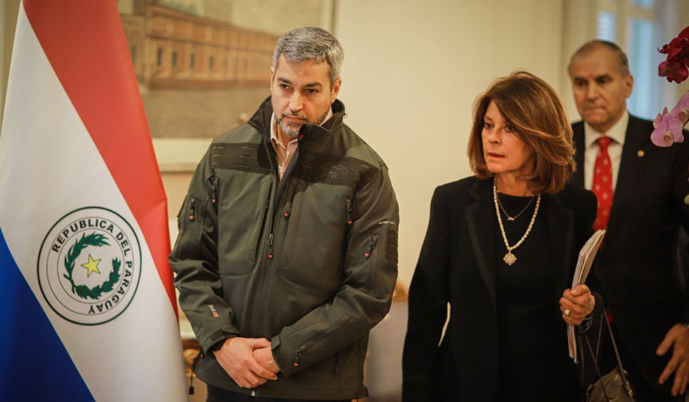 Presidente do Paraguai e vice-presidente da Colômbia se encontraram nesta manhã.  — Foto: Governo do Paraguai/Reprodução