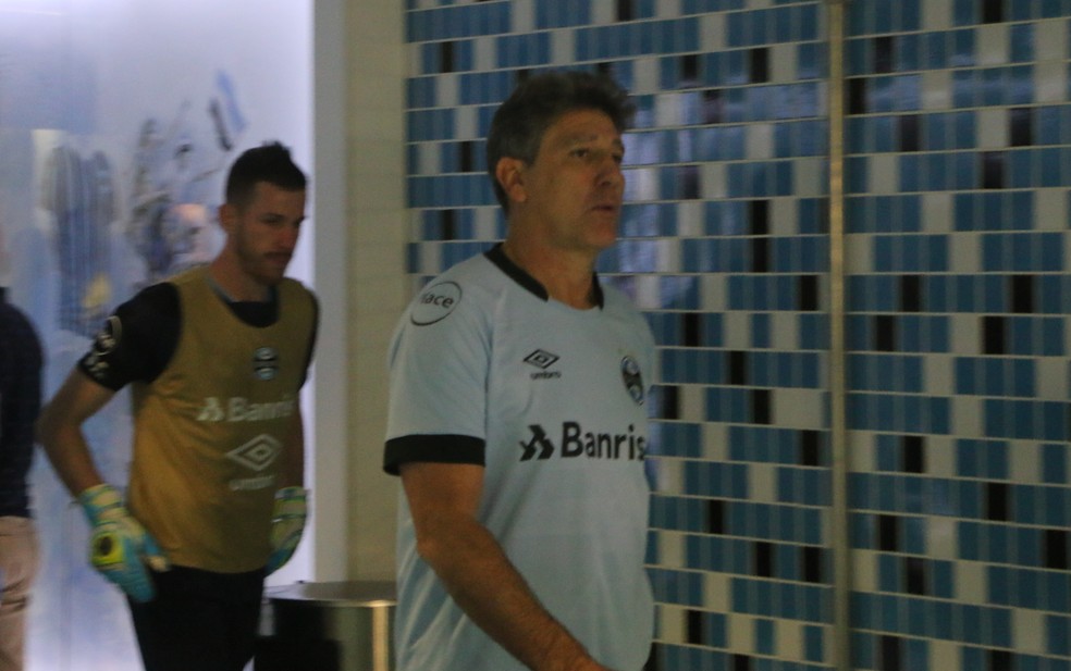 Renato Gaúcho disse que Grêmio fez um bom jogo, mas não conseguiu furar o bloqueio santista (Foto: Tomás Hammes)