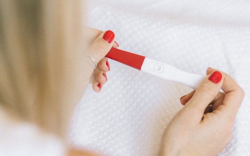 6 causas de menstruação atrasada que não significam gravidez
