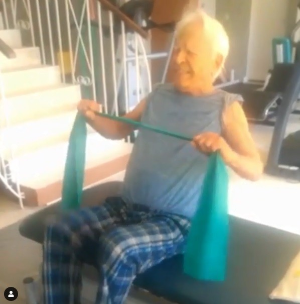 Aos 92 anos, Cid Moreira mostra atividades físicas no Instagram (Foto: Reprodução Instagram)