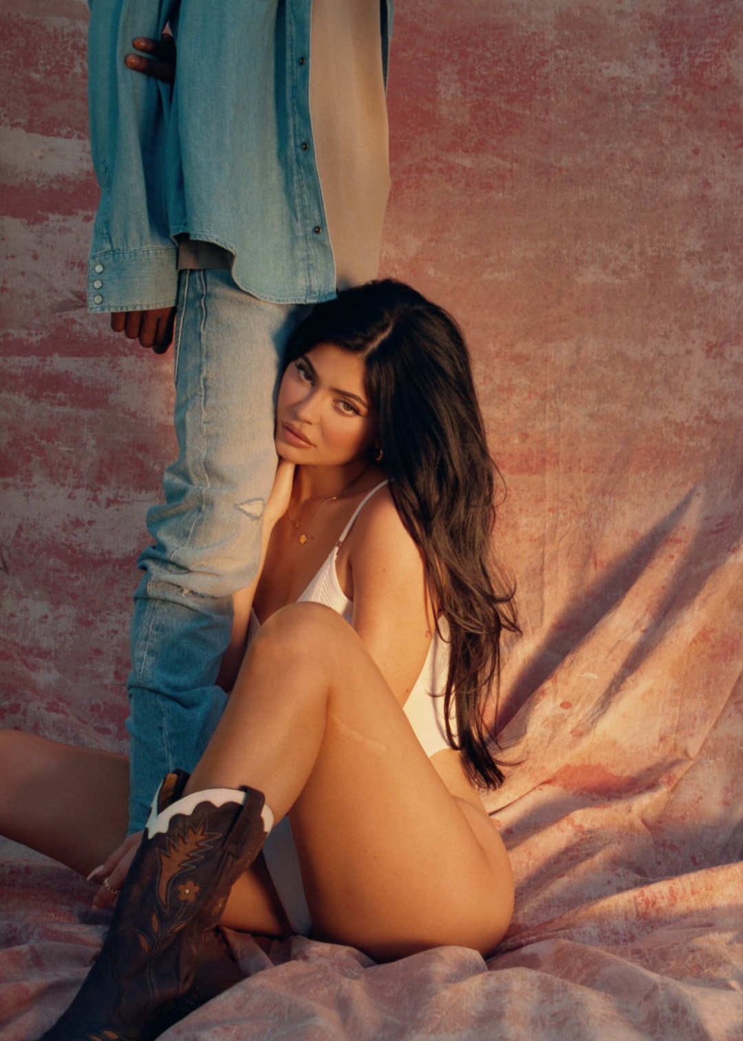Kylie Jenner e Travis Scott (Foto: Reprodução/Playboy)