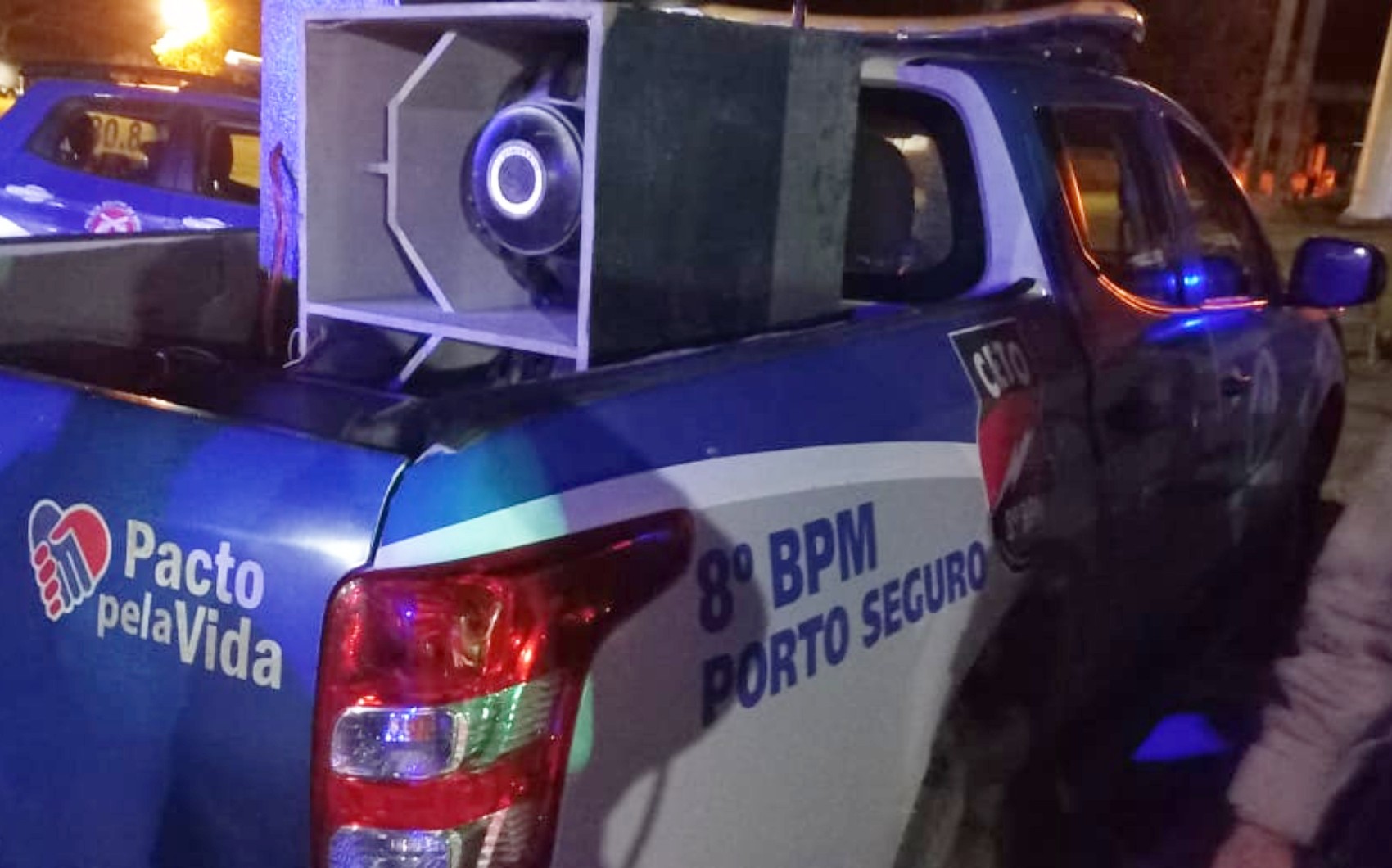 Festa tipo 'paredão' é encerrada em Porto Seguro, no sul da Bahia, e aparelho sonoro é apreendido
