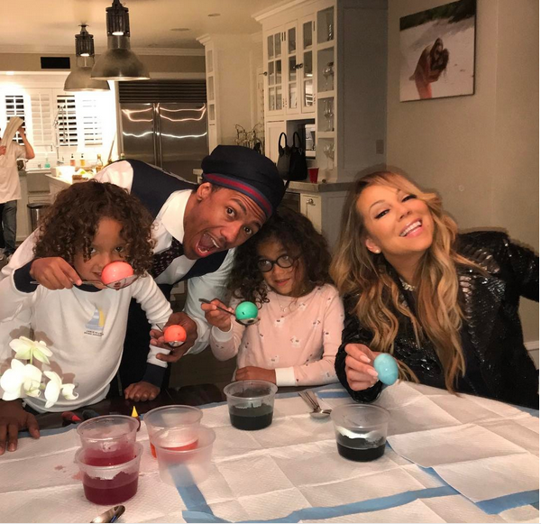 Mariah Carey, Nick Cannon e os gêmeos de cinco anos (Foto:  Instagram)