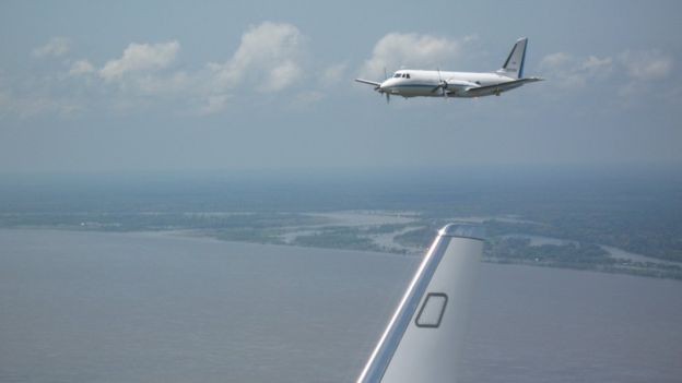 Os aviões alemães G1 e G5 usados pelos cientistas do GoAmazon para estudar a atmosfera amazônicaBEAT SCHMIDT (Foto: Beat Schmidt via BBC)
