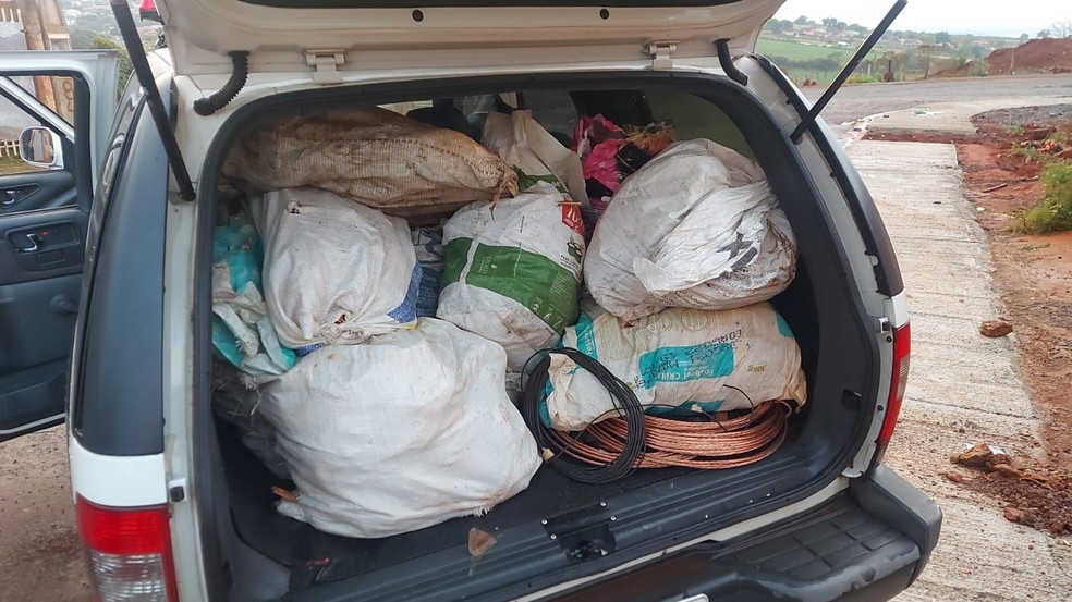 Dez pessoas são presas em operação contra furto e receptação de fios de cobre em Itapeva  — Foto: Polícia Civil/ Divulgação 