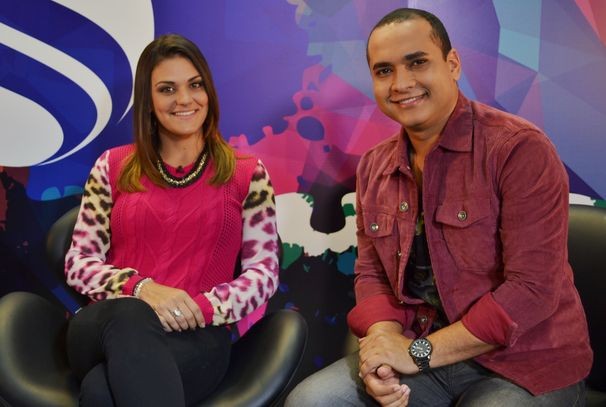 Maysa Reis e Menilson Filho comandam o Combinado, novo programa da TV Sergipe (Foto: Divulgação / TV Sergipe)