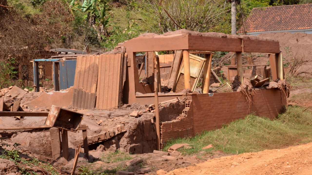 Tragédia em Mariana: BHP entra com ação de contribuição contra a Vale em processo inglês que busca reparação dos danos