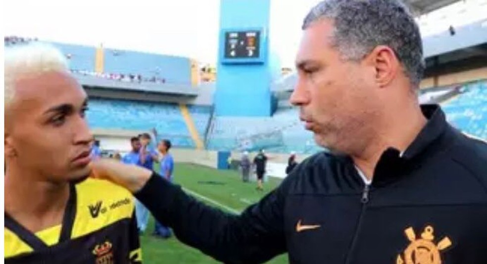 Corinthians convida oito finalistas da Taça das Favelas para período de avaliação
