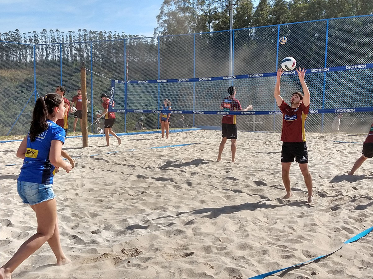 Campinas troca quadra pela areia e faz treino aberto com a presença de ...