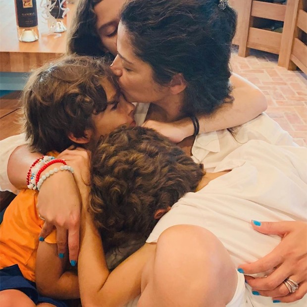 Camila Alves e os filhos, Levi, Vida e Livingston (Foto: Reprodução / Instagram)