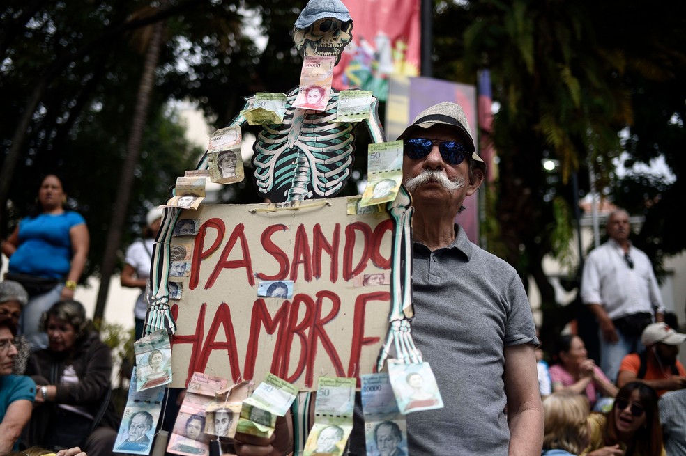 Oposição da Venezuela protesta em Caracas, em 2019. — Foto: Federico Parra/AFP
