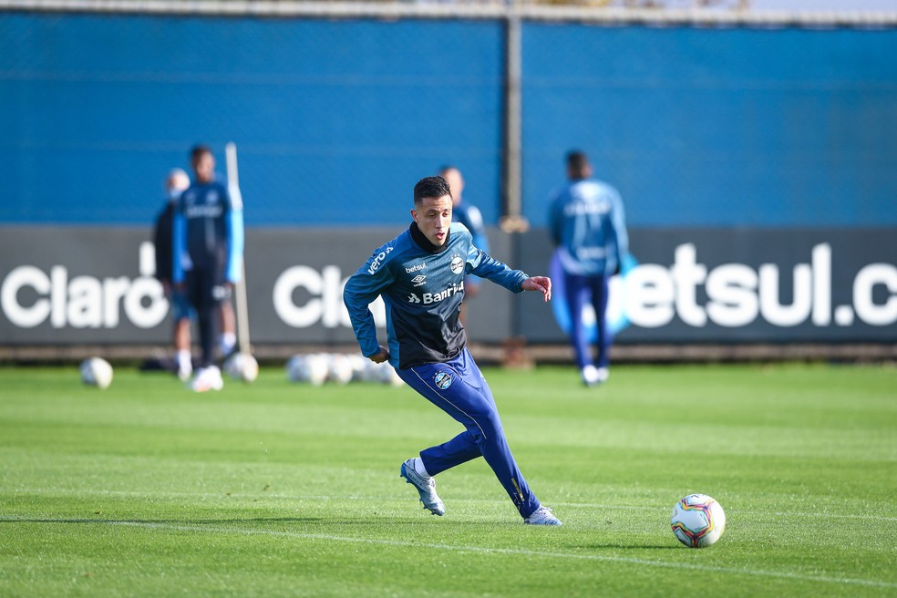 Grêmio renova com Frizzo e estipula multa milionária antes de empréstimo