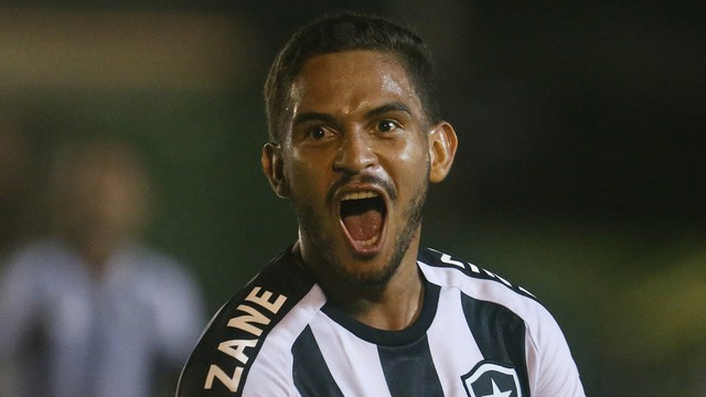 Marco Antônio em Nova Iguaçu x Botafogo