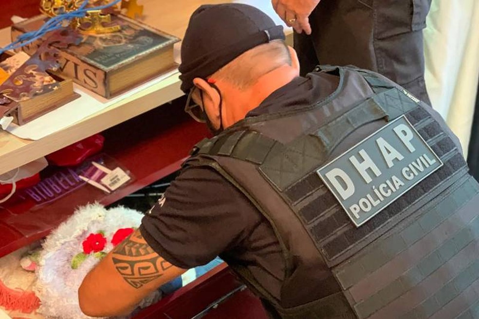 As diligências para a força-tarefa começaram às 5h30 desta segunda (3). Cerca de 60 policiais participam da ação — Foto: Polícia Civil