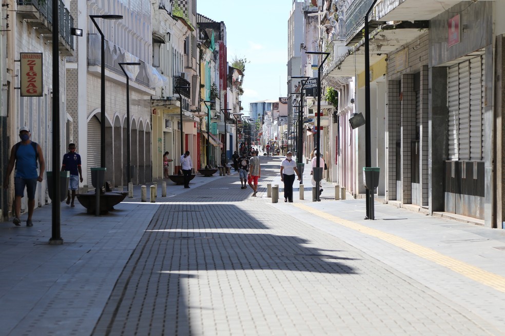 SÃO LUÍS (MA) - Movimento na Rua Grande, principal rua do comércio popular de São Luís, durante a pandemia em 2020 — Foto: Adriano Soares/Grupo Mirante