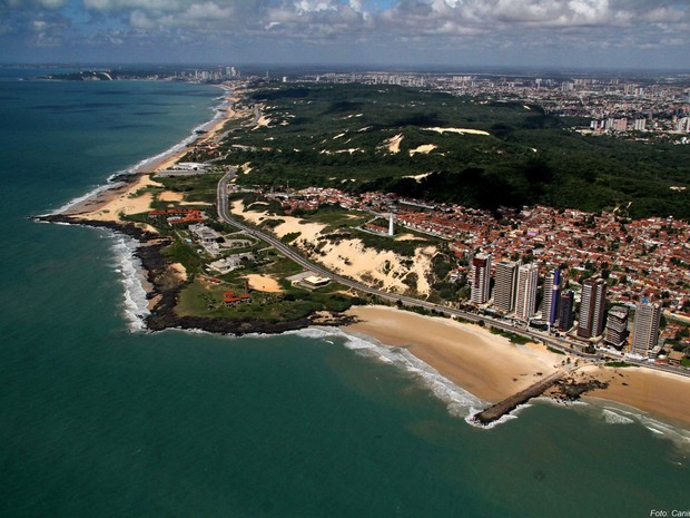 Vista aérea da Praia de Areia Preta, em Natal (Foto: Canindé Soares/Cedida)