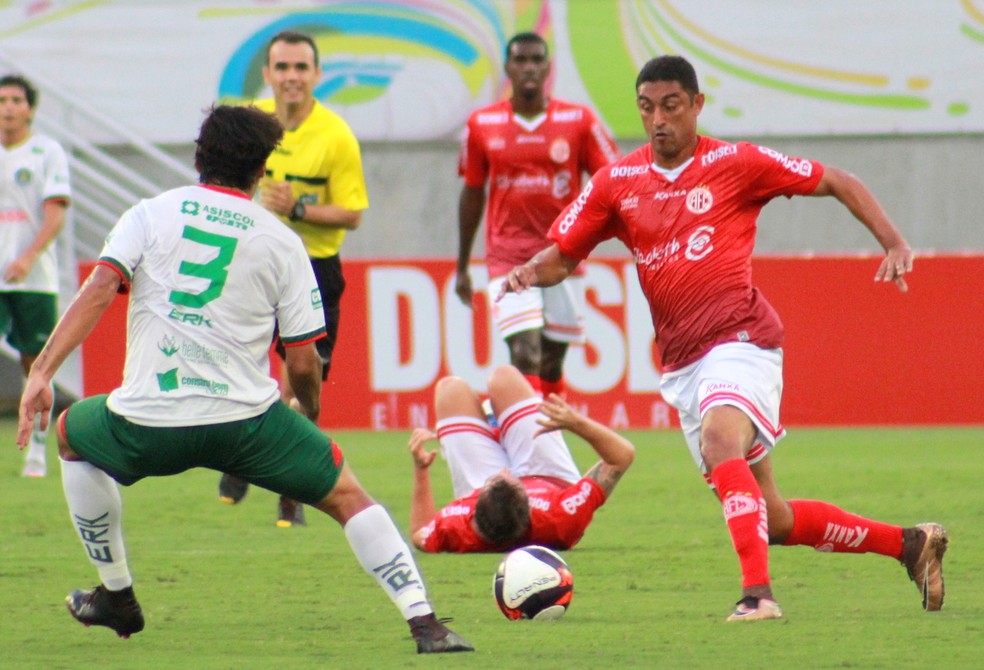 Lúcio Curió defendeu o América-RN nesta temporada (Foto: Fabiano de Oliveira/GloboEsporte.com)