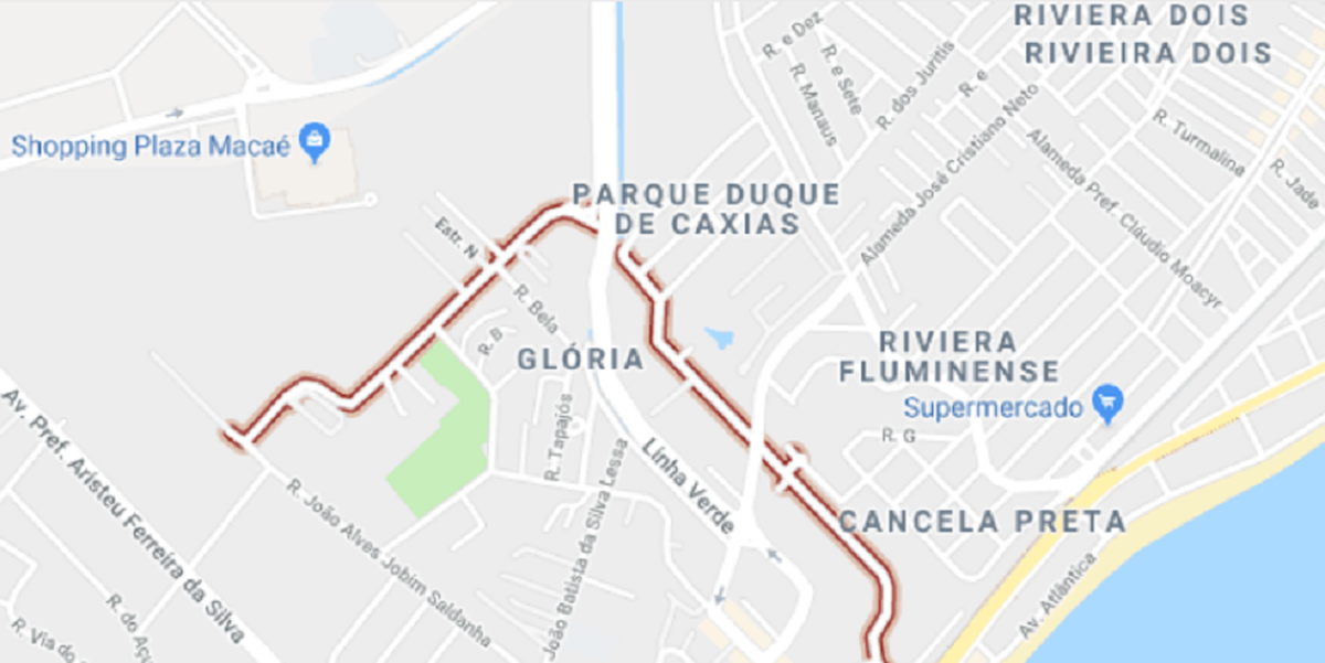 Via de grande movimento de Macaé, RJ, tem velocidade máxima estipulada ...