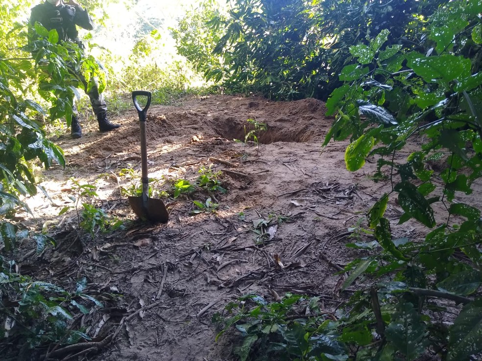 Local onde foram encontrado o corpo de Gizele Vitória Sampaio, de 16 anos, em Teresina — Foto: Divulgação/PM-PI