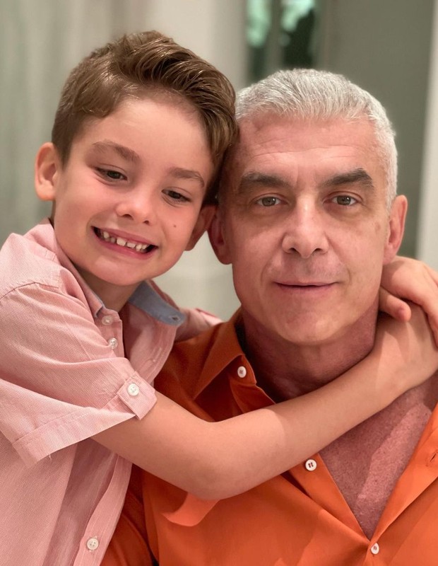 Alexandre Correa, marido de Ana Hickmann, e o filho, Alexandre (Foto: Reprodução/Instagram)