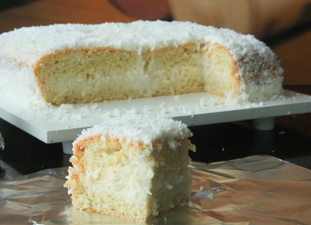 Aprenda a fazer o bolo gelado de coco low carb sem açúcar  (Foto: Divulgação)