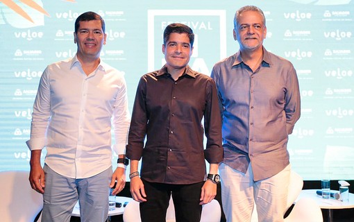 Claudio Tinoco, Secretário de Turismo, ACM Neto, Prefeito de Salvador, e Isaac Edington, Presidente da Saltur