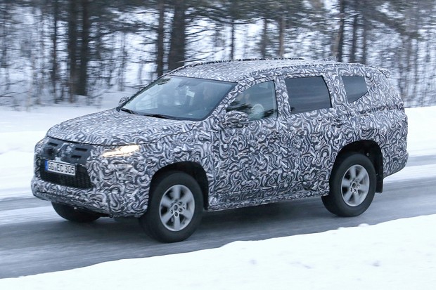 Flagra Mitsubishi Pajero Sport Reestilizado 233 Visto Em
