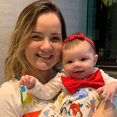 Tatyane Goulart com a filha, Catarina (Foto: Reprodução Instagram)