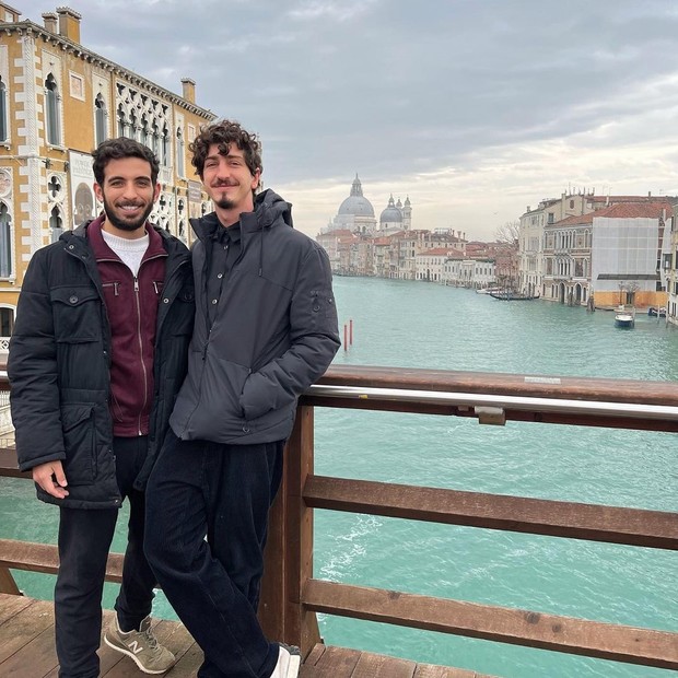 João Pedro Accioly e Johnny Massaro em Veneza (Foto: Reprodução/Instagram)