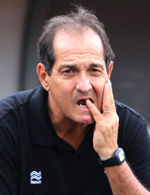 Bandeira confirma time alternativo no Estadual, mas Muricy pode aparecer